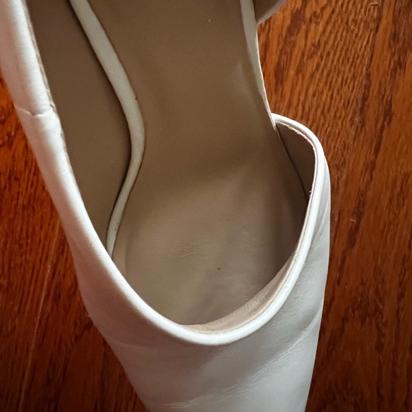 Something Navy Dina Pumps - White Leather - Picture 12 of 16